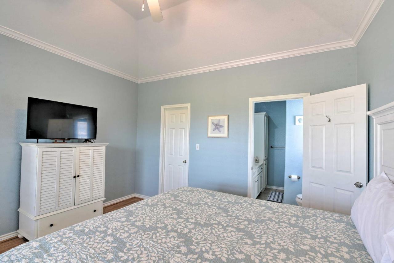 Bright Crystal Beach House, Walk To Coast! Villa Bolivar Peninsula Exteriör bild