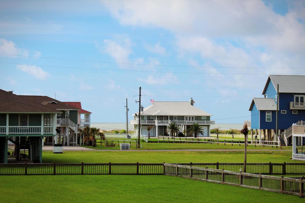Bright Crystal Beach House, Walk To Coast! Villa Bolivar Peninsula Exteriör bild